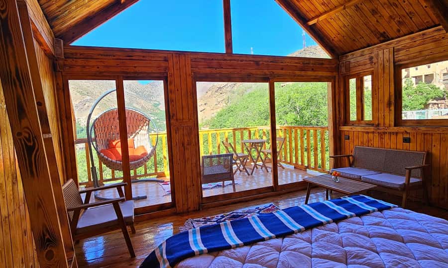 2 Days Desert Agafay and Atlas Mountains Trek From Marrakech - Lunch, dinner, and a night at the Atlas 4 Seasons