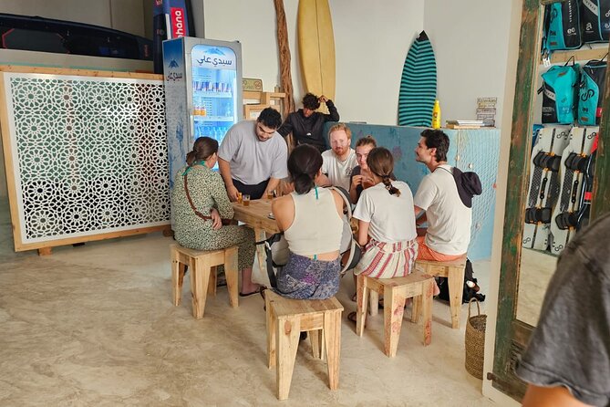 2 hours Essaouira Surfing Lesson - Practicing the pop-up and finding your balance
