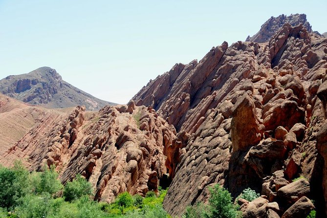 3 Day Desert Tour Marrakech to Fes - Day two: palms, roses, gorges, and Erg Chebbi