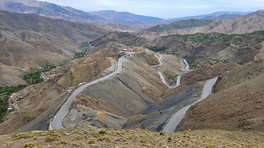 3 Days - 2 Nights Desert Tour From Marrakech with Camel Ride - Leaving Marrakech over the Atlas Mountains