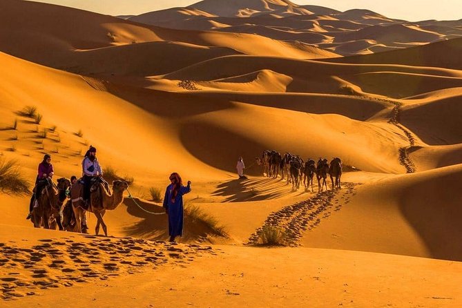 3 Days Desert Tour From Marrakech To Merzouga Désert And World Heritage Kasbah - Walking through Ait Benhaddou’s clay walls
