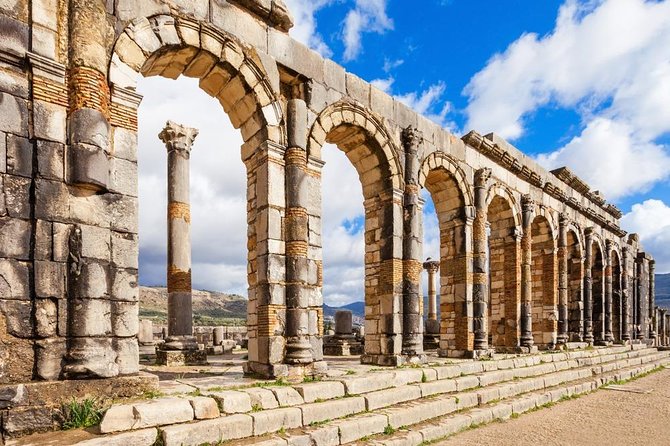 A Wonderful Private Day Trip to Volubilis, Moulay Driss Zarhoun, Meknès from Fez - What the private vehicle changes