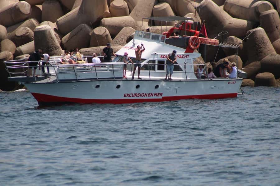 Agadir or taghazout: 4-Hour Fishing,BBQ & Swim,Free Pick-Up - The onboard BBQ is the main reward