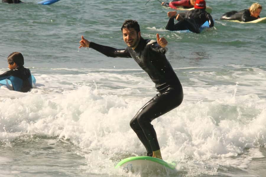 Agadir: Taghazout Beach Surf Lesson with Lunch and Transfer - What to bring and what to expect on the day