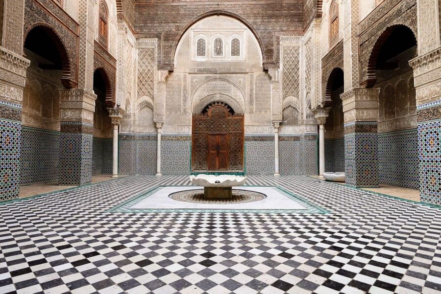 Agadir/Taghazout: Marrakech Trip with Licensed Tour Guide - Arriving beneath Koutoubia Mosque