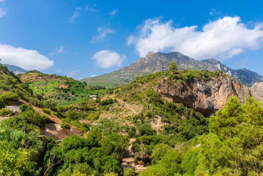 Agadir/Taghazout: Paradise Valley Tour to Atlas Mountains - Walking into Paradise Valley