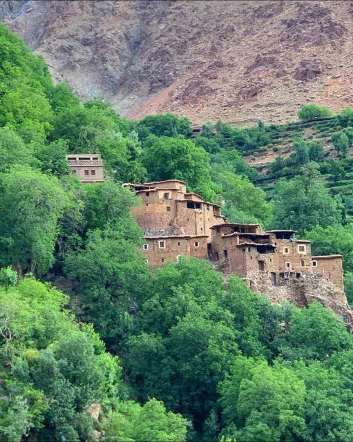 Agafay Desert & Atlas Mountain & Camel Ride Day Trip & Lunch - What to pack for the mountain route