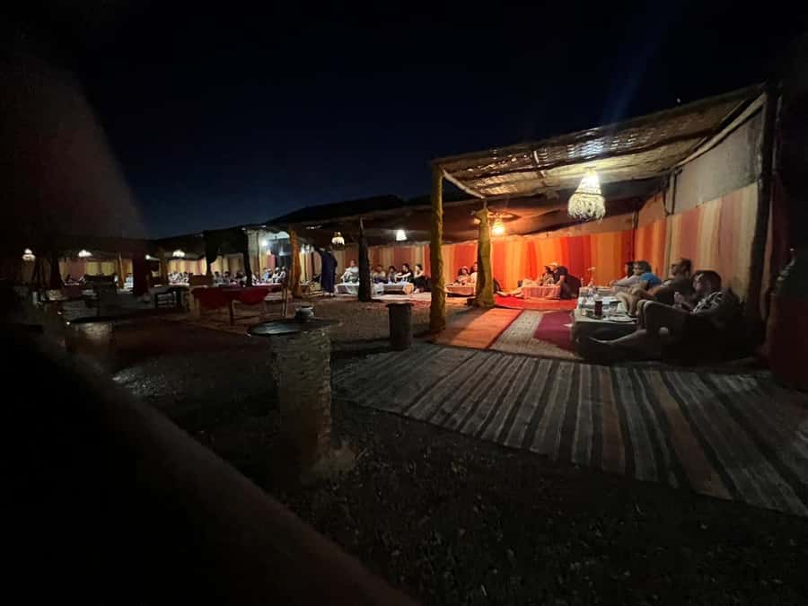 Agafay Desert: Buggy Rides, Dinner & Show Under the Stars - Guides, languages, and the human side of the trip