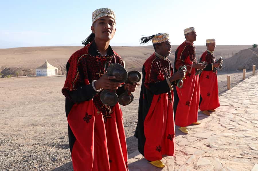 Agafay: Quad, Camel Ride & Dinner Show from Marrakech - Guides, Language, and Group Experience