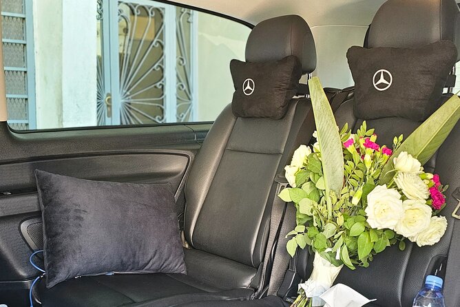 Amazing airport pickup/ drop off in Casablanca/ safe&easy - What you will and will not see on the way