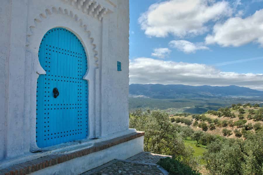 Blue City magic: Affordable Day Trip from Fez to Chefchaouen - What is included and what is not