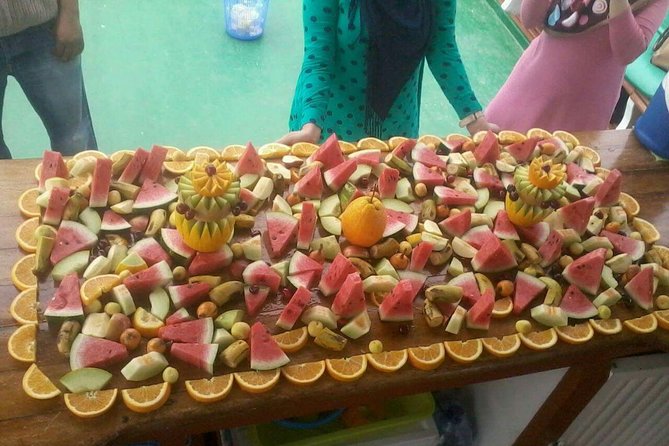 boat trip from 9 am to 3 pm fishing & swimming & barbecue & dessert - A barbecue lunch that earns its place