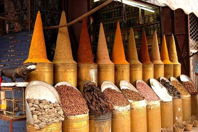 Casablanca Airport Layover Tour with Return to Airport or Hotel Dropoff - Is an airport layover tour in Casablanca worth it?