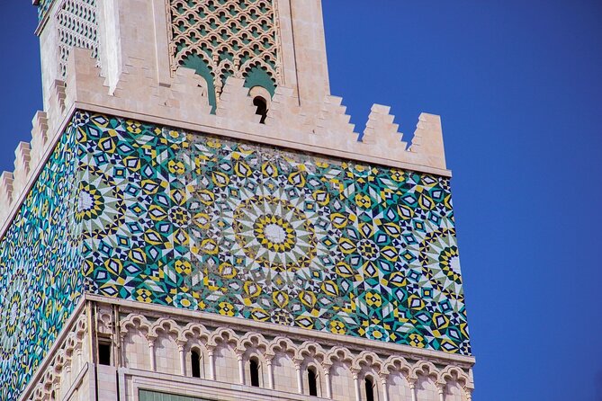 Casablanca Airport Layover Tour with Return to Airport or Hotel Dropoff - Arab League Park: a welcome break from the car