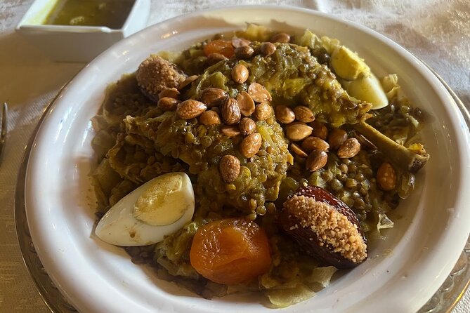 Casablanca City Night Tour and Traditional Moroccan Dinner - Mohammed V Square and Casablanca’s central architecture