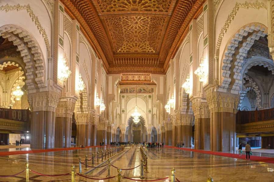 Casablanca: City Tour with Hassan II Mosque Entry Ticket - Old Medina and United Nations Square