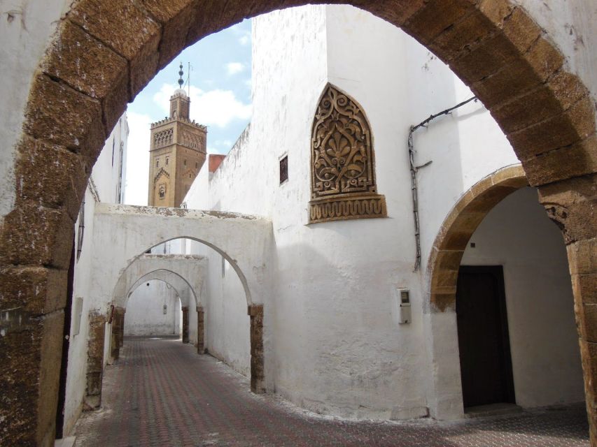 Casablanca City Tour with Hotel Pickup and drop off - Churches, parks, and civic squares