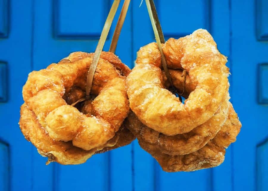 Casablanca: Food Tour with Tastings in Quartier Habous - Trying briouats, msemen, and pastilla