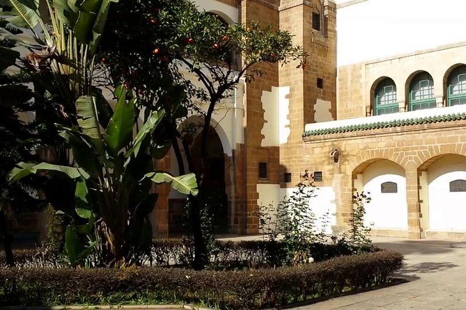 Casablanca: Guided City Tour - Mohammed V Square explains the city’s public face