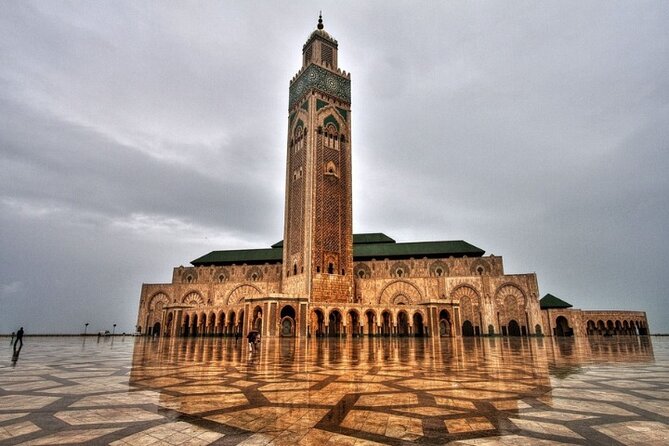 Casablanca Guided Tour with professional guide and lux vehicle - Starting with a private pickup