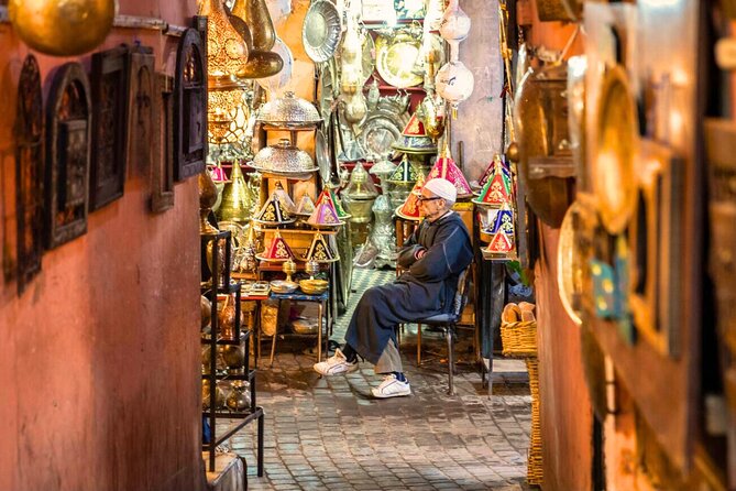 Casablanca Night Tour with Andalusian Dinner Show - A practical start at 7 p.m.