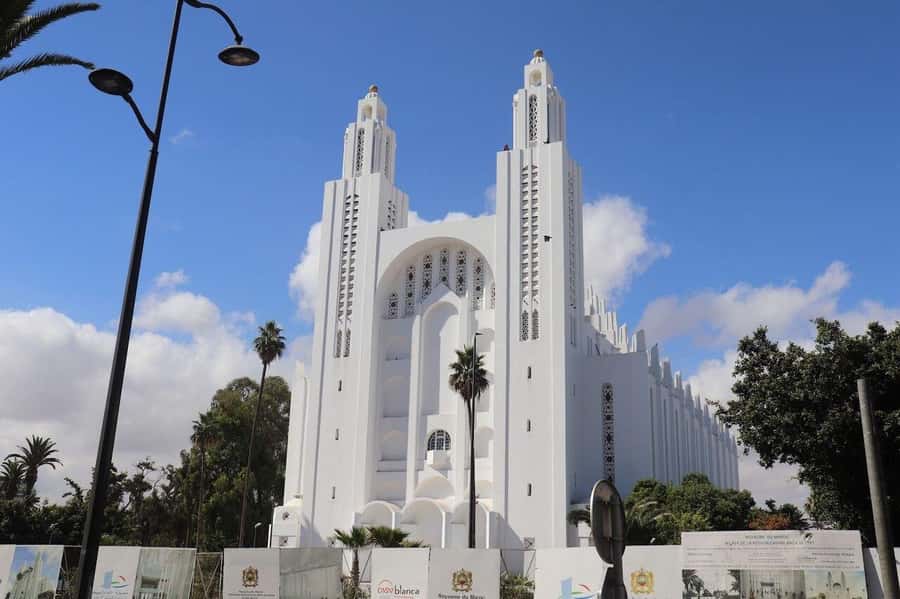 Casablanca: Private Guided Tour - Habous, where shopping meets everyday Casablanca