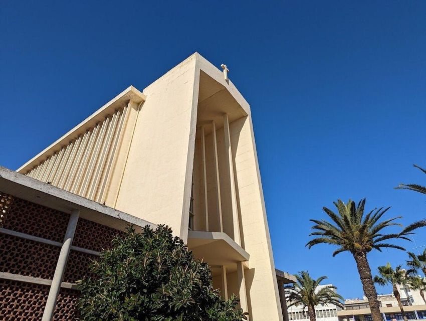Casablanca: Private or Group Tour - Casablanca’s churches: two very different sights