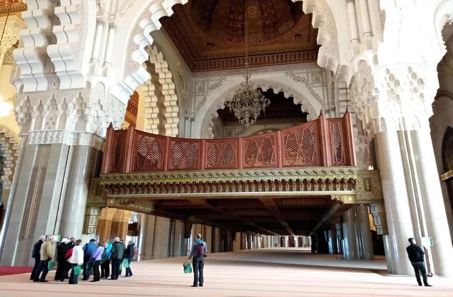 Casablanca: Tour & Guided Mosque Ticket Cruise Excursion - A taste of Moroccan food and mint tea