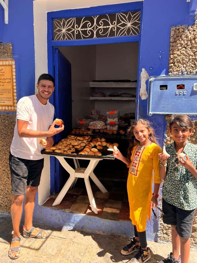 Chefchaouen: Hidden Gems Guided Tour with Mint Tea - River springs, laundry, and orange trees