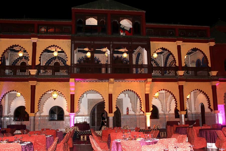 Chez Ali Dinner & Horsemen Show From Marrakech - Acrobats and the Fantasia finale