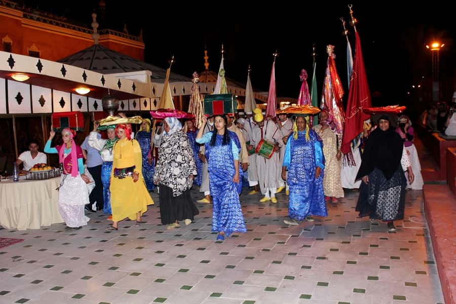 Chez Ali Dinner & Horsemen Show From Marrakech - Entering the caidal tents