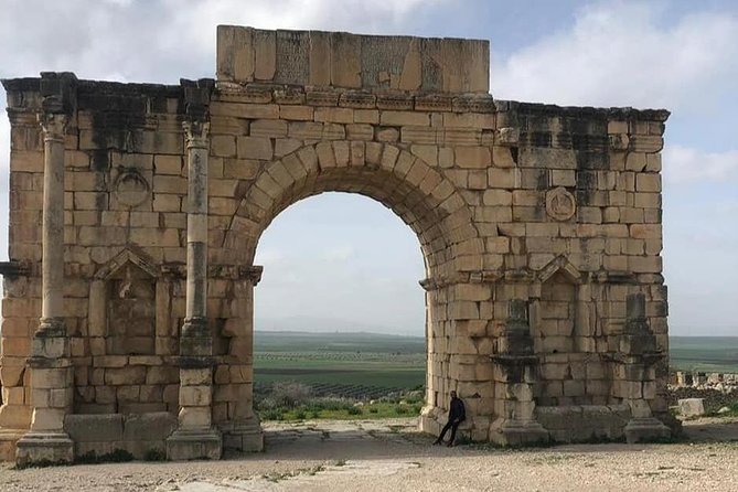 Day Trip To : Volubilis / Moulay Idriss / Mekness - Seeing Moulay Idriss from the approach