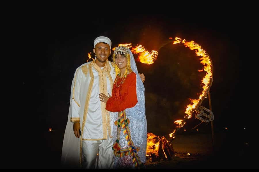 Dinner Show at Agafay desert & Traditional Outfit Photoshoot - Key points before you book