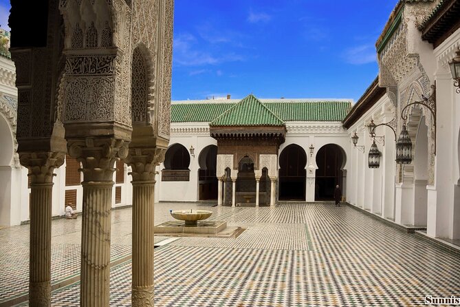 Discover Fes: Culture, handicraft & Hidden Treasures - Moulay Idriss II and the sacred side of Fez