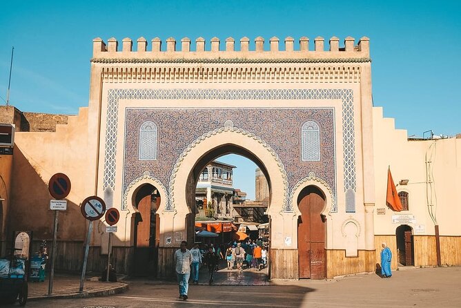 Discover the city of Fes on foot with the best guides - Key points to know before booking