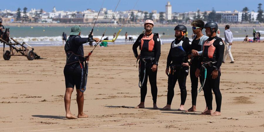 Essaouira: 2-hour kitesurfing lesson (all levels) - Equipment, Showers, and Lockers