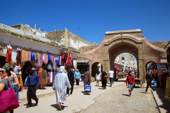 Essaouira-Full-Day-Trip-From-Marrakech - Lunch at the fishing port