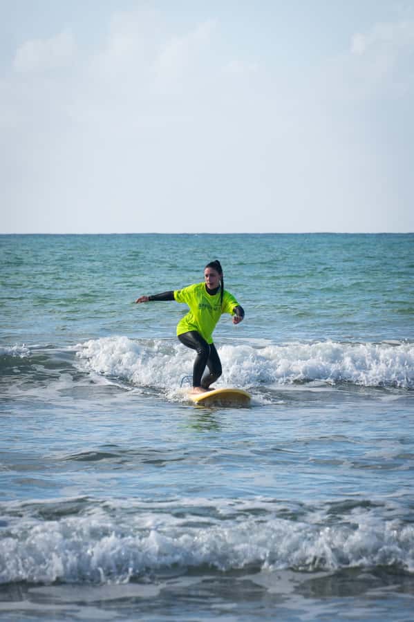 Essaouira: Surf Lesson with changing rooms & Hot showers - Key points at a glance
