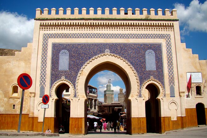 Exclusive Fez Medina Walking Tour with Private Guide - Shrines, mosques, and places of learning