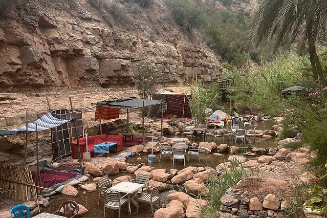 Excursion to the Valley of Paradise via the ATLAS - Hiking through the palm-lined canyon