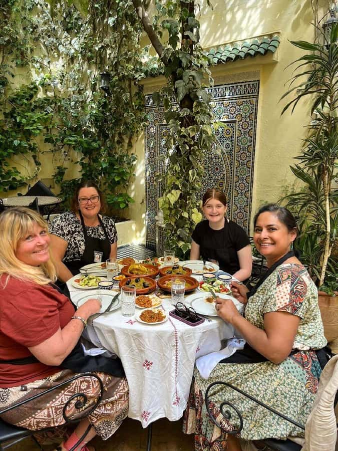 Fes: Authentic Cooking Class and Old Medina Visit - Starting at Hotel Batha in Fès