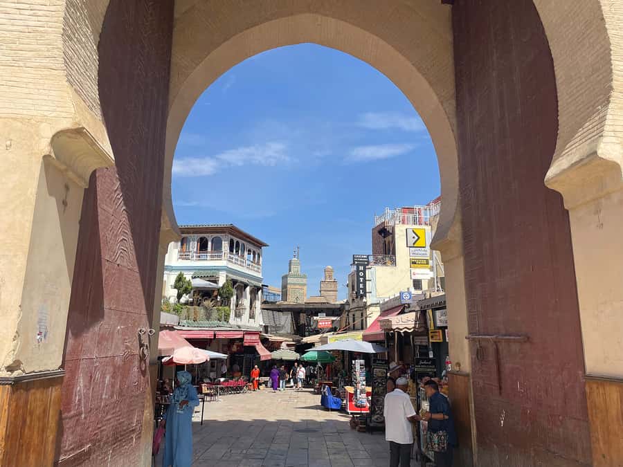 Fes: Medina Guided Tour with Local - The full-day route beyond the medina