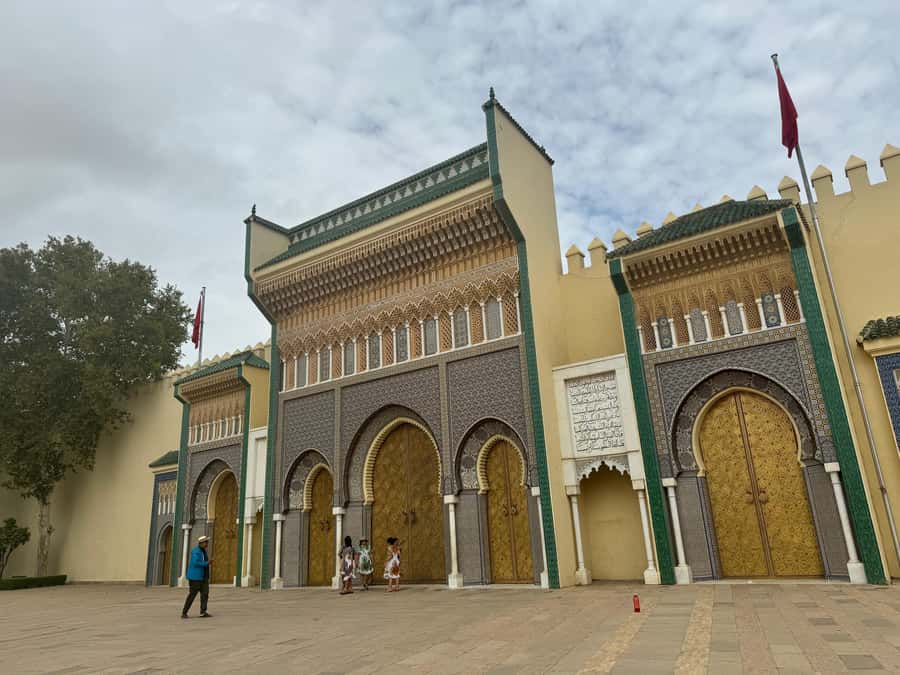 Fes: Museum, Al Attarine Madrasa & Tannery and Medina Tour - What the $13 price really buys you