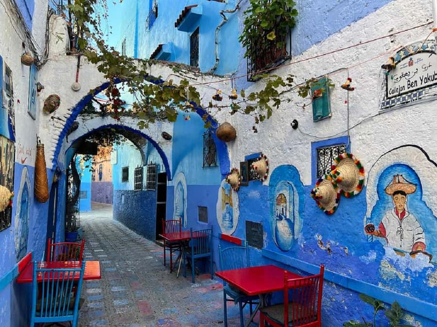 Fes to Chefchaouen Day Trip multi languages(EN/FR/ES/IT/AR) - First hour in Chefchaouen: get your bearings