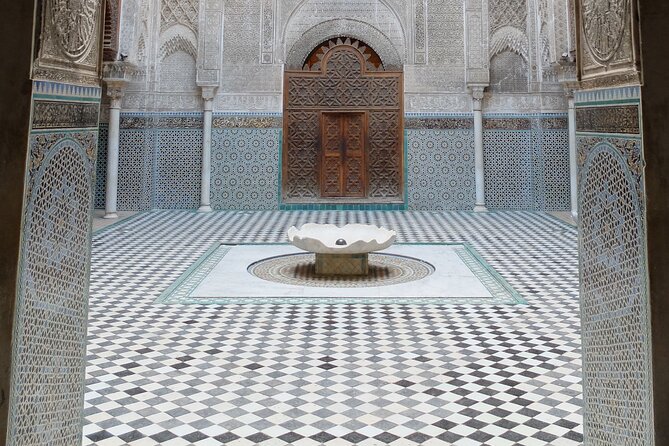 Fes wonders - Boujloud Square and the first look at the medina