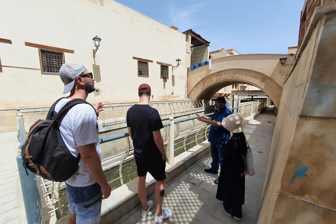 Fez: A FEScinating group tour - Why a guide matters in Fez medina