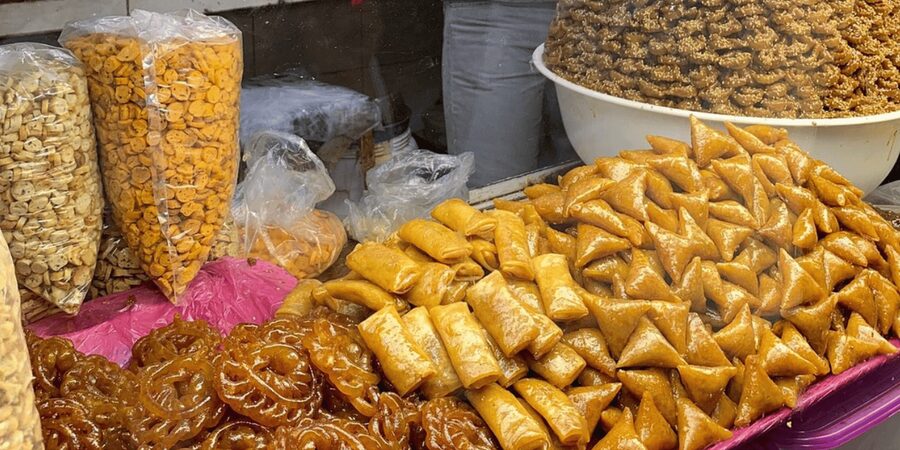 Fez: Foodie tour in the old Medina - Shops, crafts, and the honest trade-off