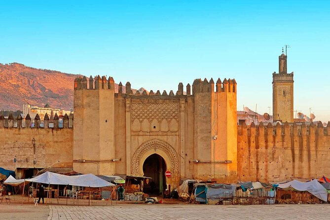 Fez Guided Tour - Entering the Fez medina through the Blue Gate