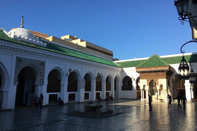 Fez Medina 4-Hour Guided Walking Tour - Bab Boujloud, Fez’s blue gateway