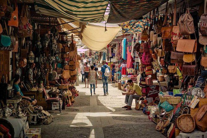 Fez Medina half day walking Tour - Seffarine Square, weavers, and working crafts